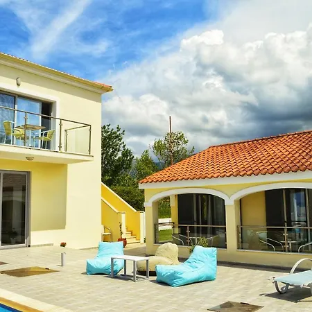 Sunrose Aparthotel 3*