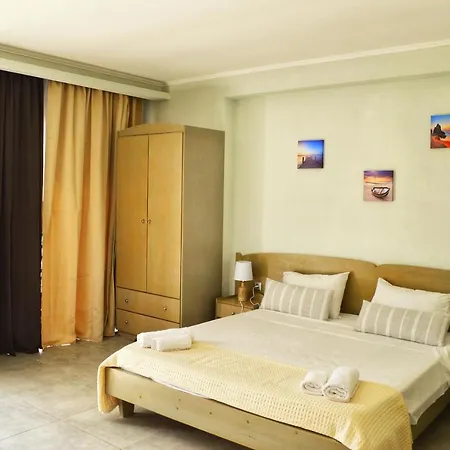 Lejlighedshotel Sunrose Acharavi (Corfu)